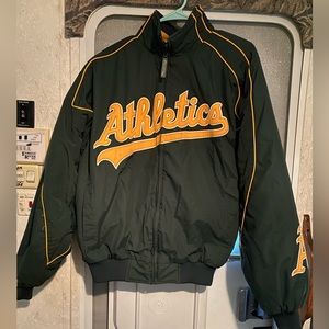 Vintage 90s Majestic A’s bomber